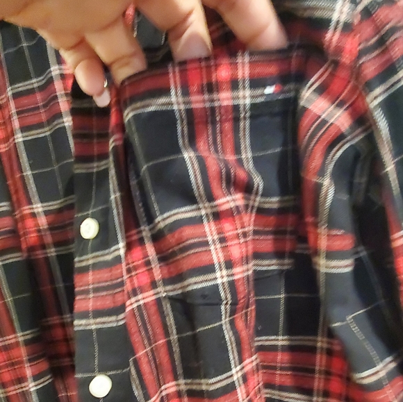 Tommy Hilfiger plaid button down - Picture 5 of 6